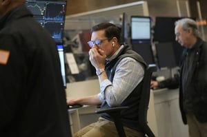 Wall Street Slumps as Recession Fears Take Hold