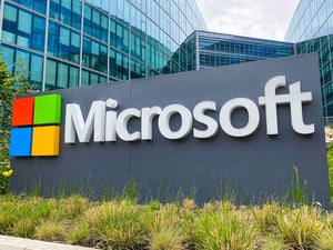 Microsoft Reclaims Market Crown as Apple Shares Slide