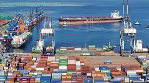 China’s Exports and Imports Fall Again in Worrying Sign