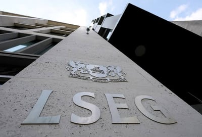 UK’s FTSE 100 Hits Record as HSBC Gains Boost Market Confidence