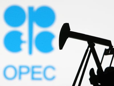 OPEC+ Ups Output Despite Bearish Oil Outlook and Tariff Pressures