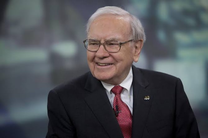 Berkshire's Operating Profit Soars as Cash Reserves Break Records