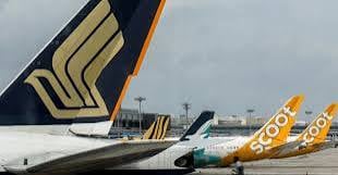Singapore Airlines Shares Slide Over 8%