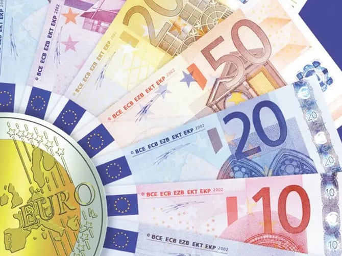 Euro’s Slide: What’s Behind the Drop and What’s Next?