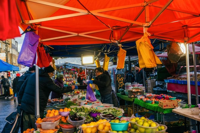 UK Inflation Rises to 10.4% as Food Prices Soar