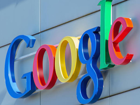 Google Shares Jump 5% on New AI Model