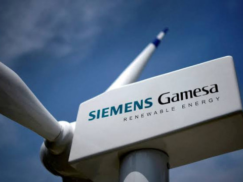 Siemens Energy Shares Plunge after Technical Trouble