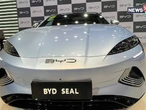 BYD Surpasses Tesla as Leading EV Maker in 2023