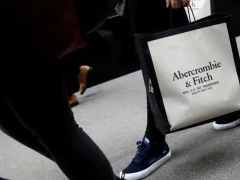 Abercrombie & Fitch Shares Tumble after Loss