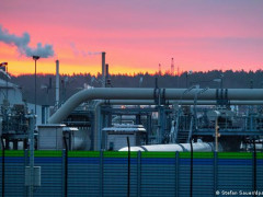 Ukraine Crisis Escalates with Closure of Gas Pipeline, Sanctions