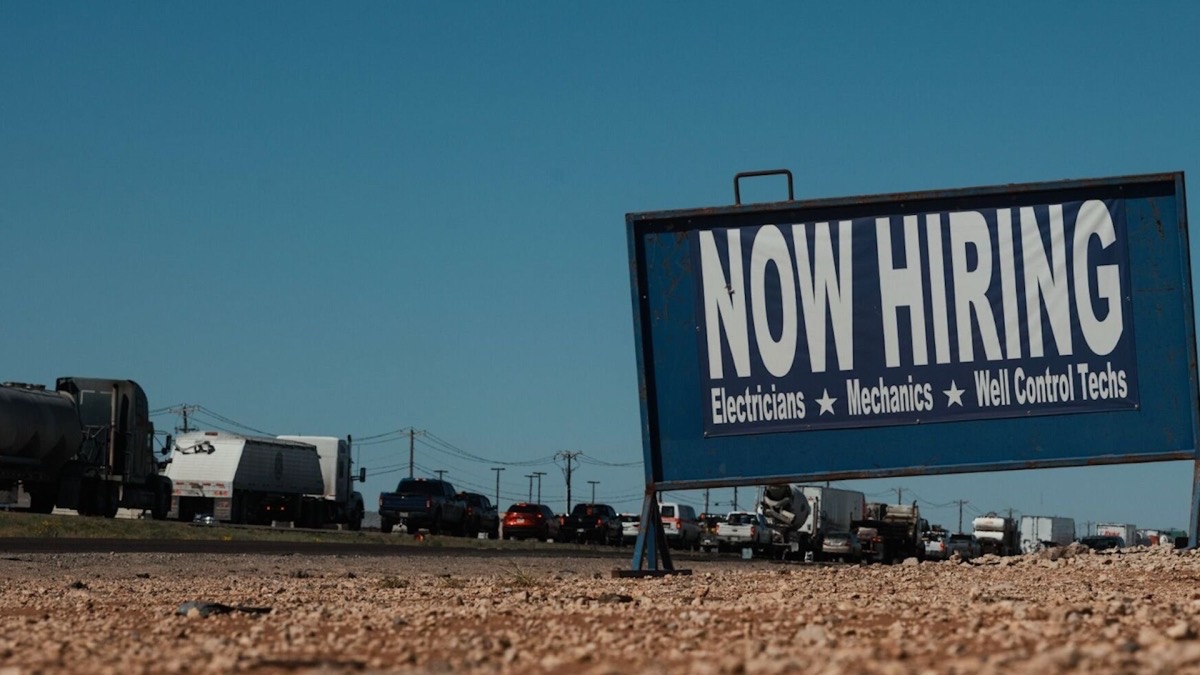 US Labor Market Adds More Jobs than Expected