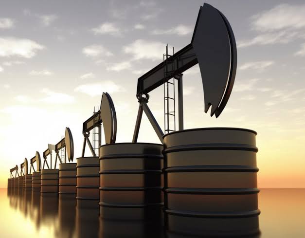 Bearish Sentiment Clouds Oil Markets in 2024