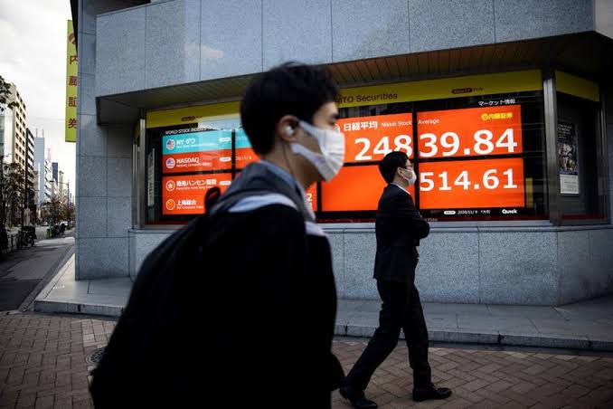 Asian Markets Wobble after Mixed US Jobs Report