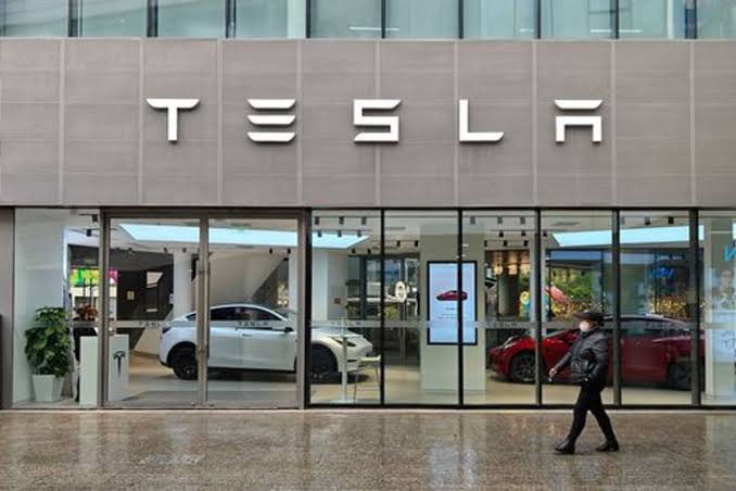 Tesla Stock Falls after Cutting Prices in China