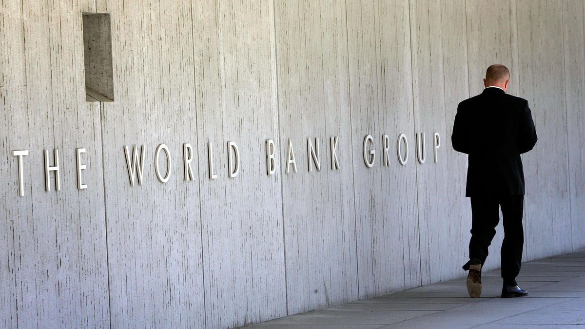 World Bank Says Global Economy Very Close to Recession