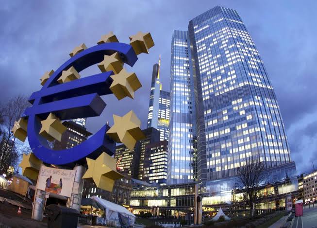 Eurozone Growth Outlook Still Hampered by Inflation