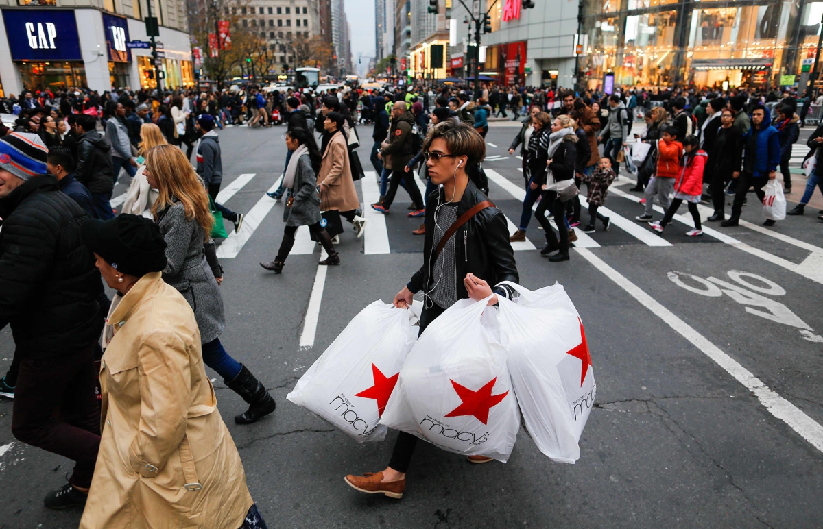 US Consumers Boost October Spending