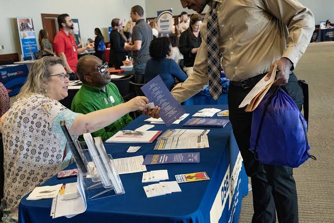 The US Private Sector Added Half a Million Jobs Last Month