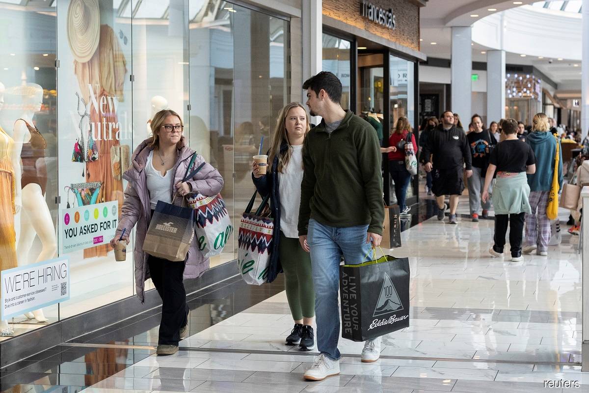 US Retail Sales Rebound Strongly